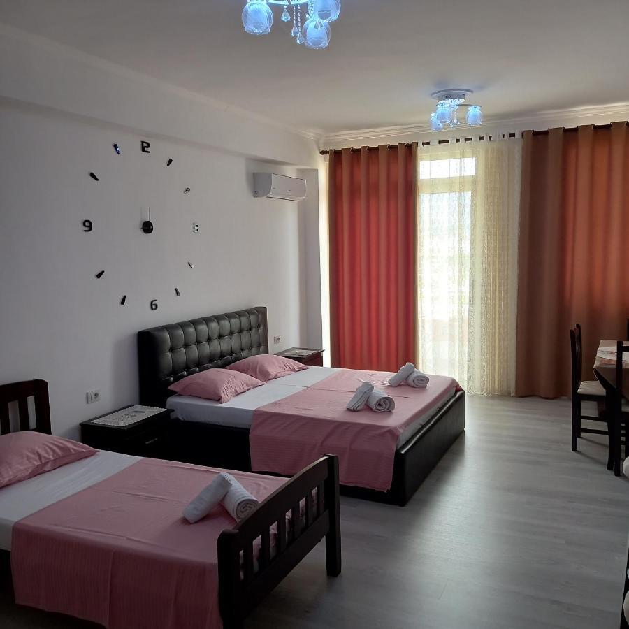 Vladimir Estate Hotel Gjirokastër Екстериор снимка