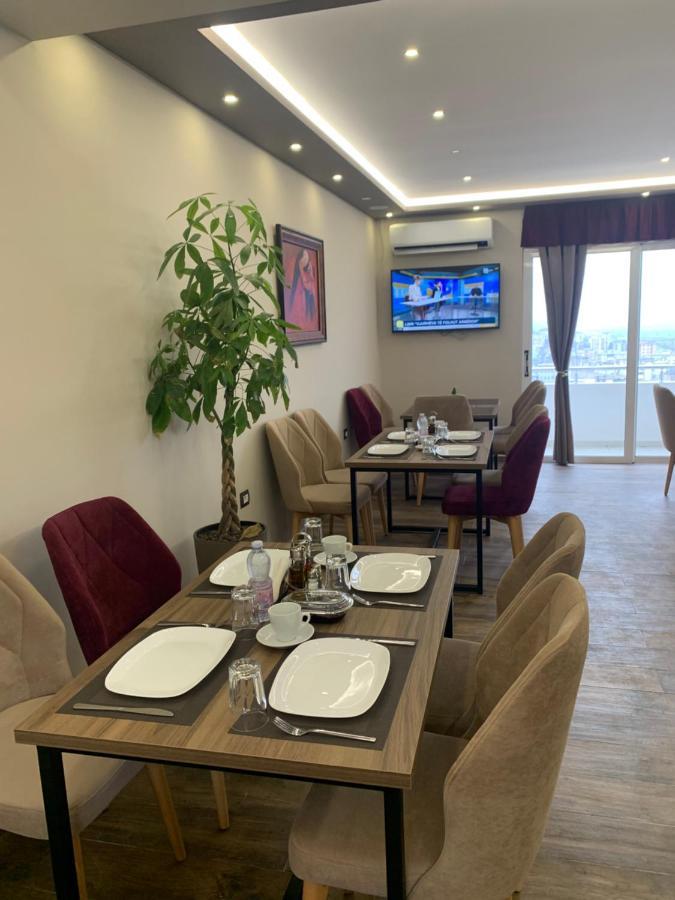 Vladimir Estate Hotel Gjirokastër Екстериор снимка