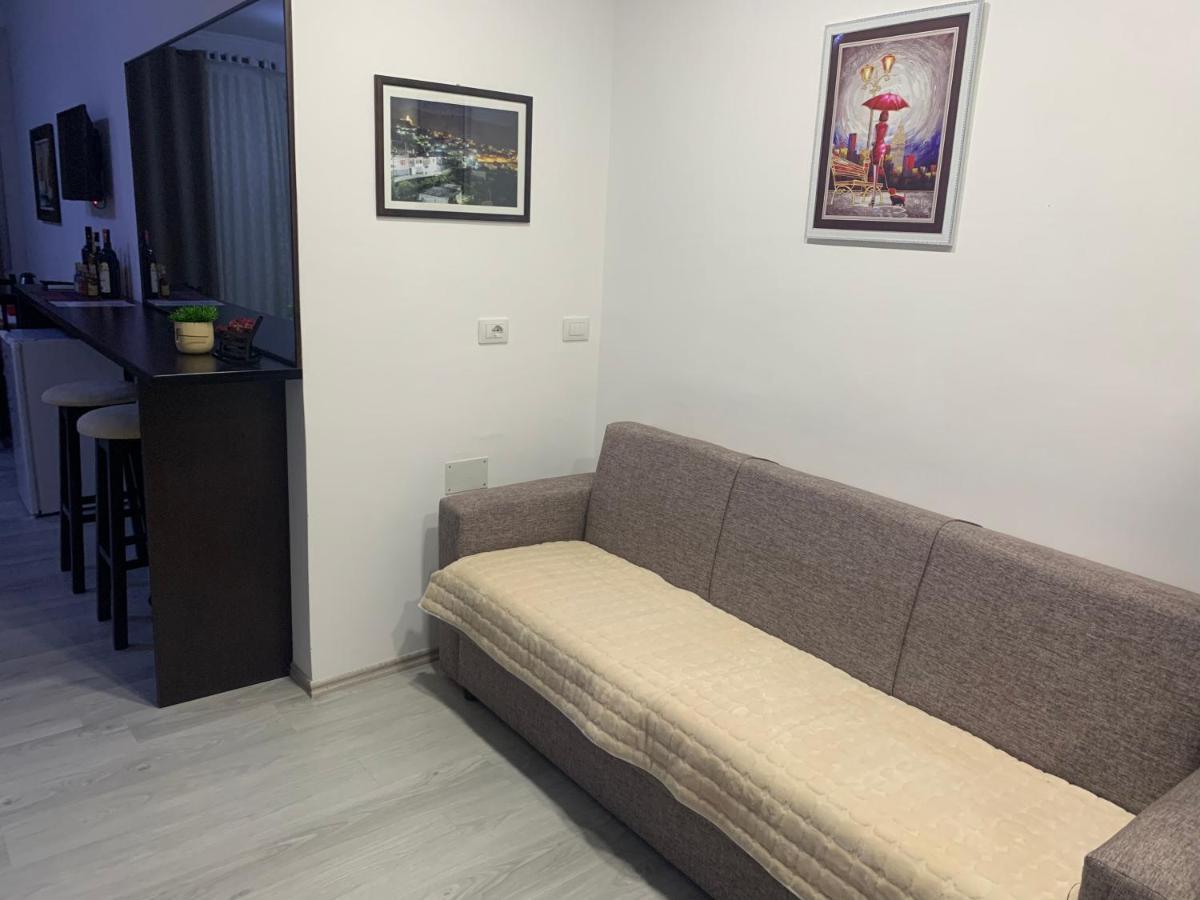 Vladimir Estate Hotel Gjirokastër Екстериор снимка
