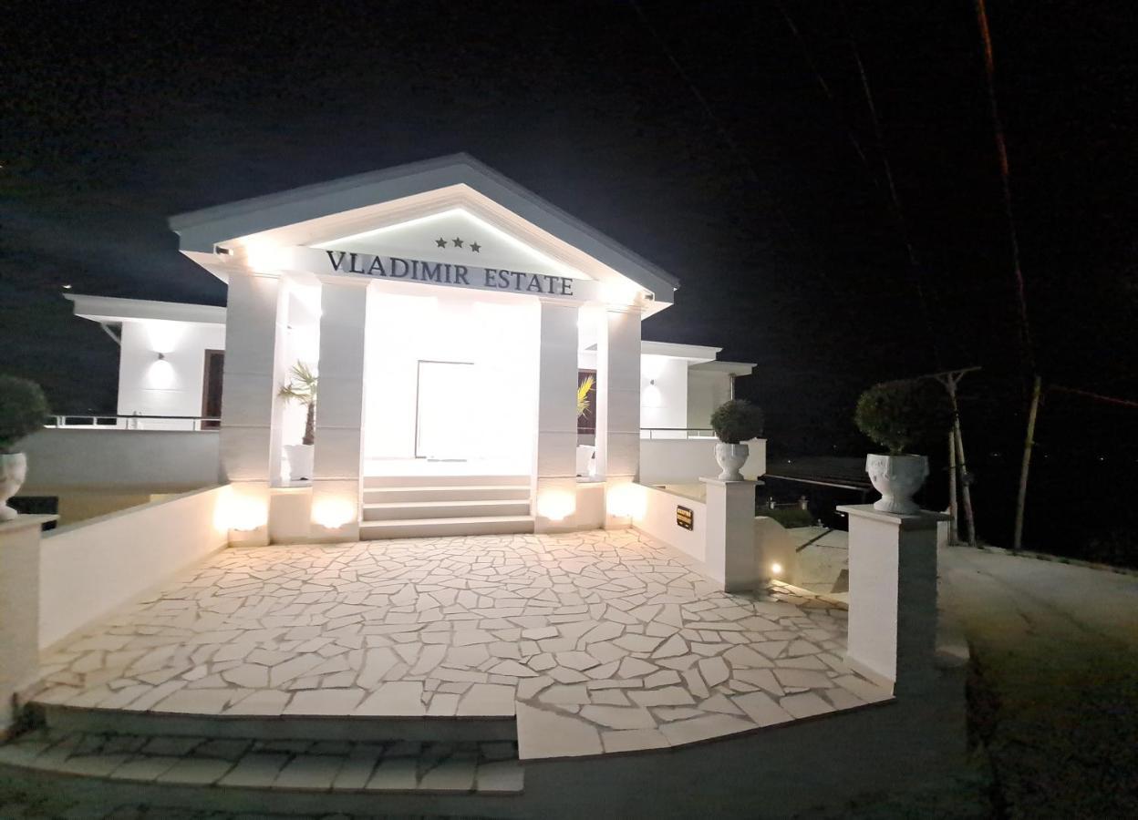Vladimir Estate Hotel Gjirokastër Екстериор снимка