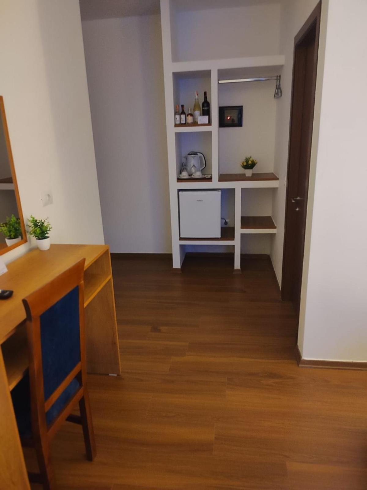 Vladimir Estate Hotel Gjirokastër Екстериор снимка
